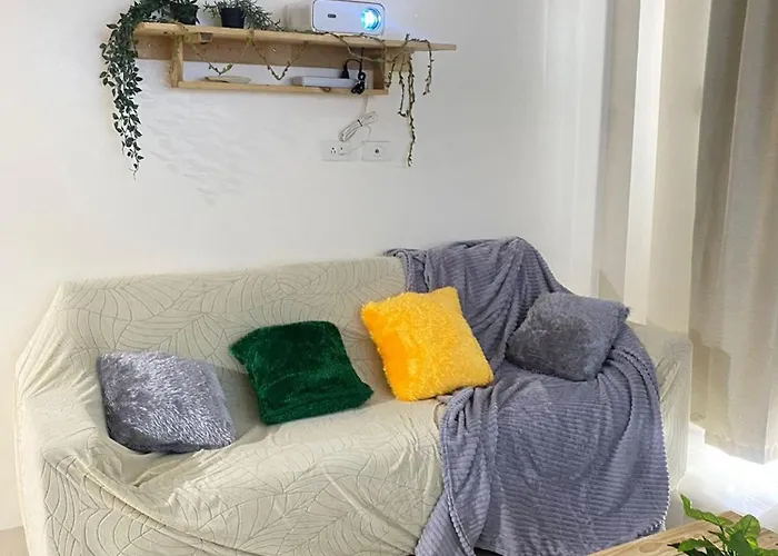 Cozy In Modern Paraaque With 2 Bedrooms